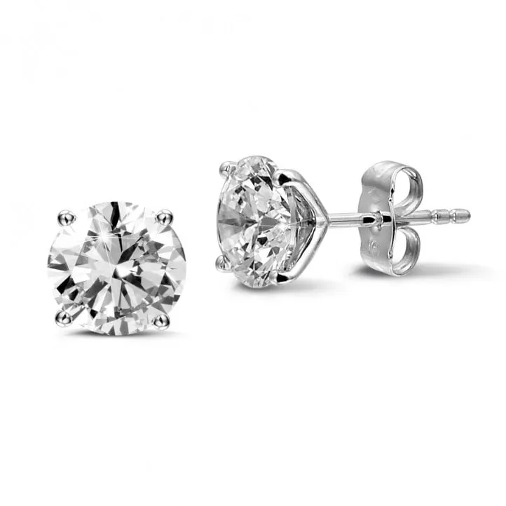 4.00 quilates pendientes diamantes clásicos en oro blanco con cuatro garras 