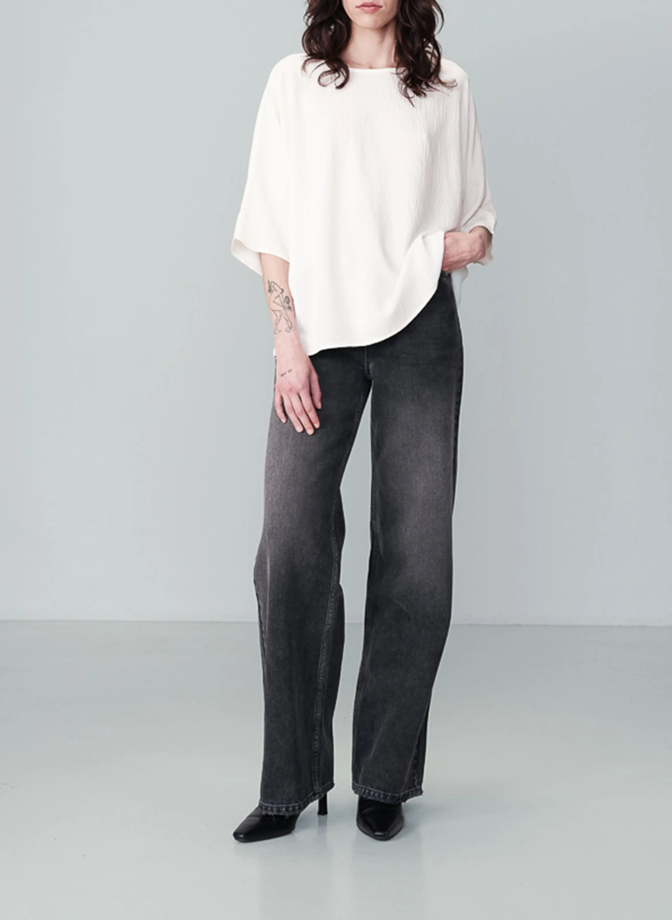 GRACE ET MILA NAVEL - Camiseta de tirantes holgada lisa con cuello redondo en blanco