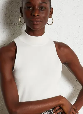 IKKS Top recto de punto con cuello alto en blanco