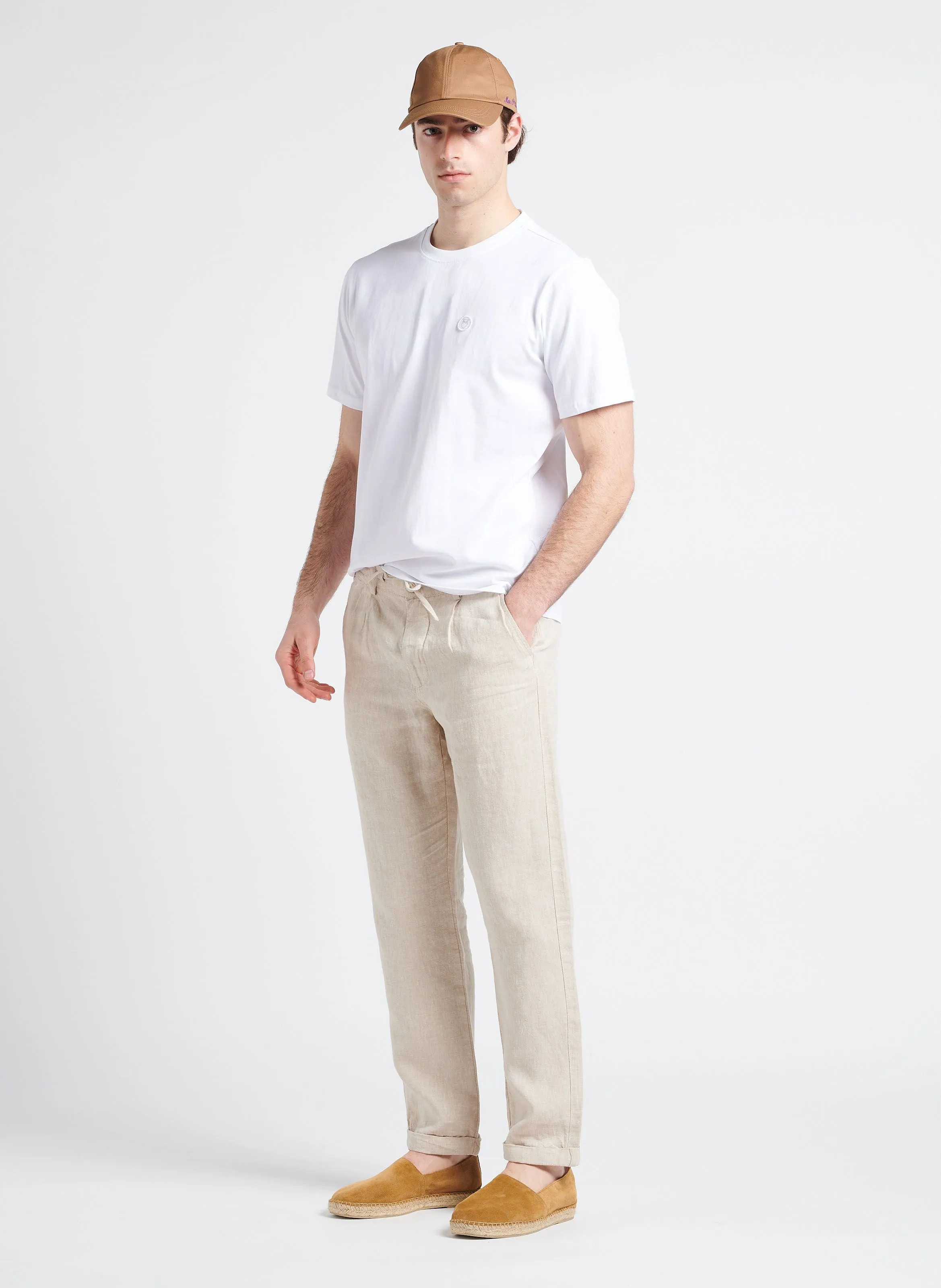 KNOWLEDGE COTTON APPAREL Camiseta regular fit de algodón orgánico con cuello redondo en blanco