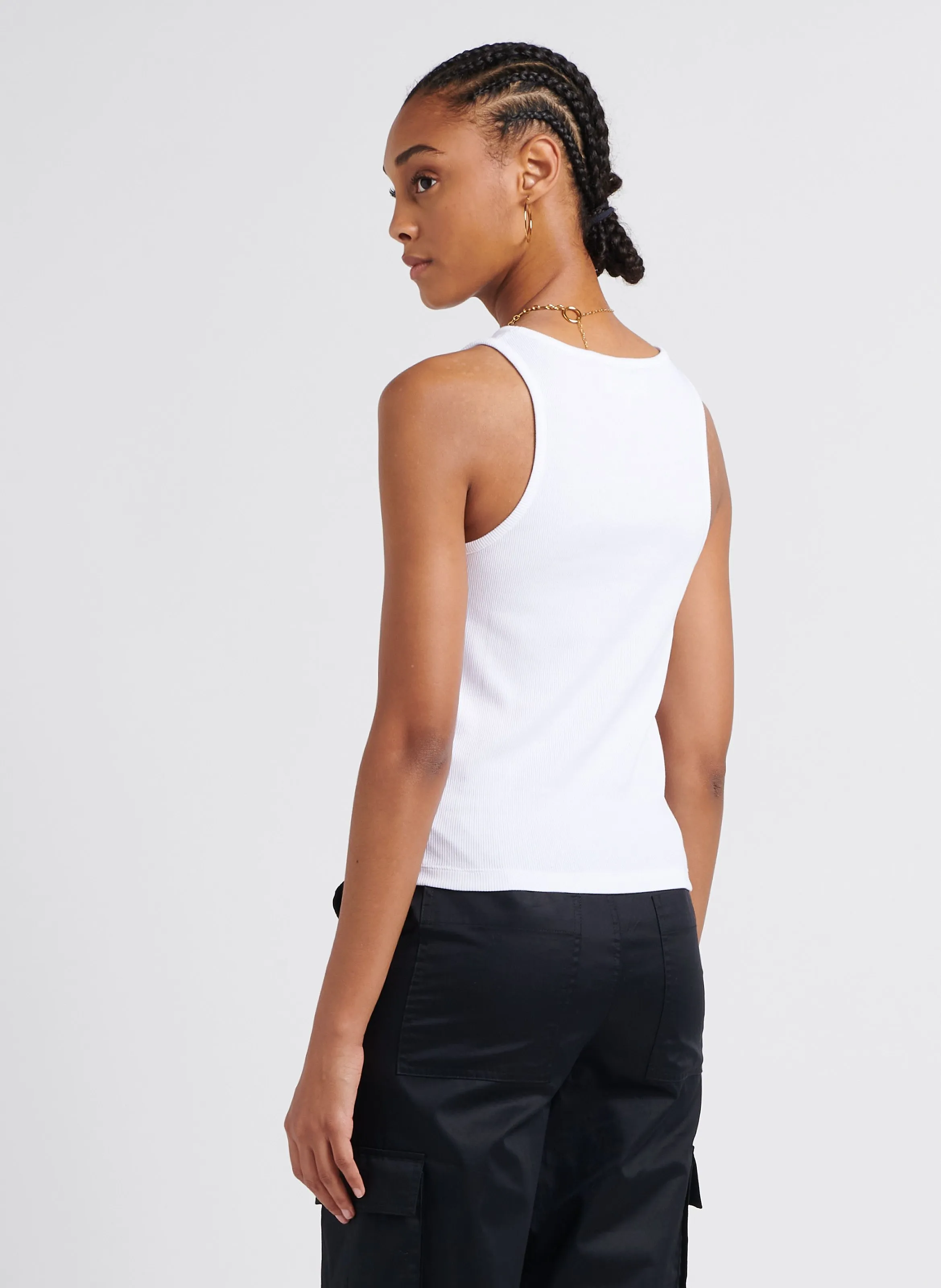 SAISON 1865 STACY - Camiseta de tirantes recta de mezcla de algodón con cuello redondo en blanco